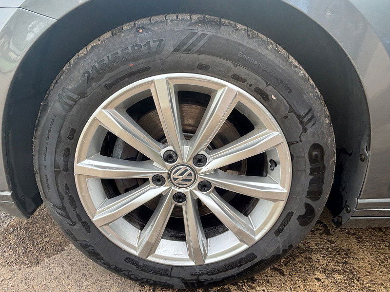 Volkswagen Passat 2.0 TDI BlueMotion Tech SE Business Saloon 4dr Diesel Manual Euro 6 (s/s) (150 ps) 4dr Manual 2025