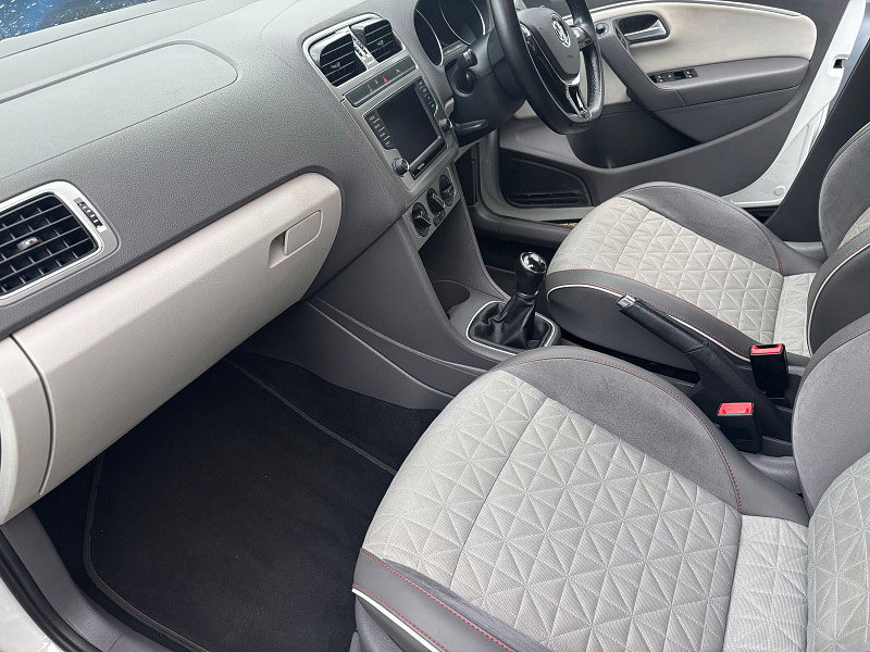 Volkswagen Polo 1.0 beats Hatchback 5dr Petrol Manual Euro 6 (s/s) (60 ps) 5dr Manual 2026