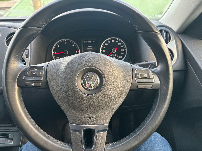 Volkswagen Tiguan 2.0 TDI BlueMotion Tech Match Edition SUV 5dr Diesel DSG 4WD Euro 6 (s/s) (150 ps) 5dr Automatic 2025