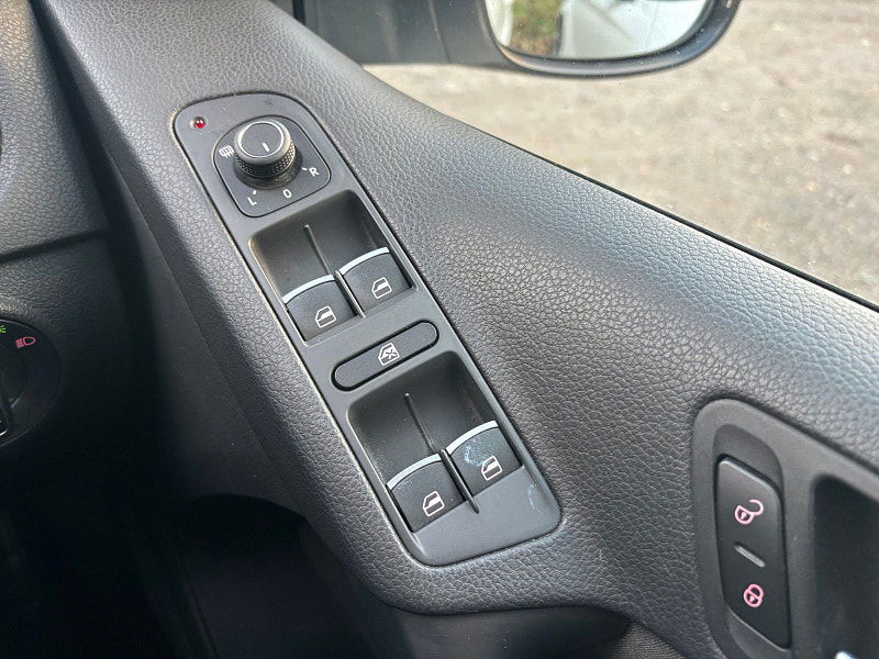 Volkswagen Tiguan 2.0 TDI BlueMotion Tech Match Edition SUV 5dr Diesel DSG 4WD Euro 6 (s/s) (150 ps) 5dr Automatic 2025