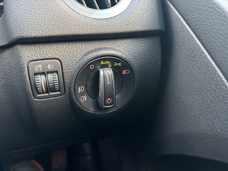 Volkswagen Tiguan 2.0 TDI BlueMotion Tech Match Edition SUV 5dr Diesel DSG 4WD Euro 6 (s/s) (150 ps) 5dr Automatic 2025