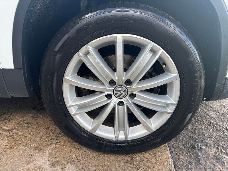 Volkswagen Tiguan 2.0 TDI BlueMotion Tech Match Edition SUV 5dr Diesel Manual 4WD Euro 6 (s/s) (150 ps) 5dr Manual 2025