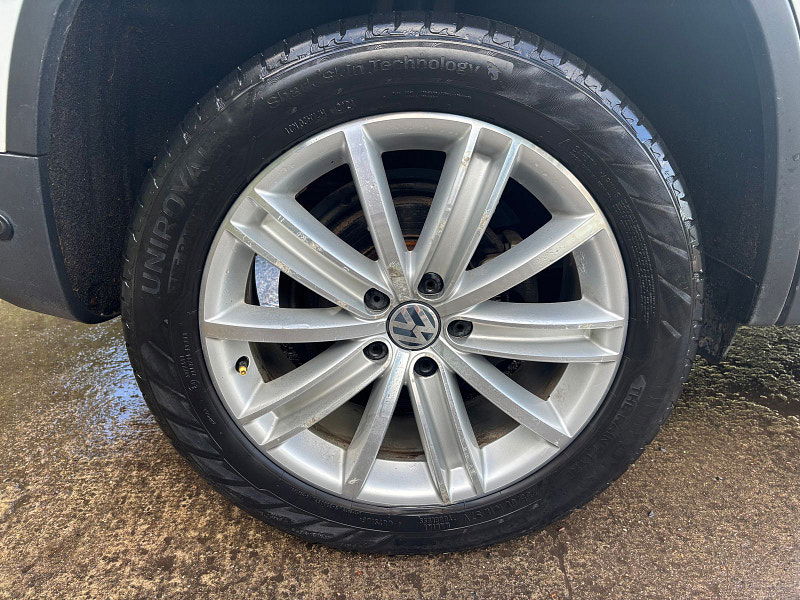 Volkswagen Tiguan 2.0 TDI BlueMotion Tech Match Edition SUV 5dr Diesel Manual 4WD Euro 6 (s/s) (150 ps) 5dr Manual 2025