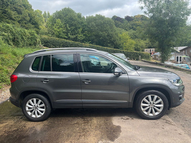 Volkswagen Tiguan 2.0 TDI BlueMotion Tech Match SUV 5dr Diesel Manual 2WD Euro 5 (s/s) (140 ps) 5dr Manual 2025