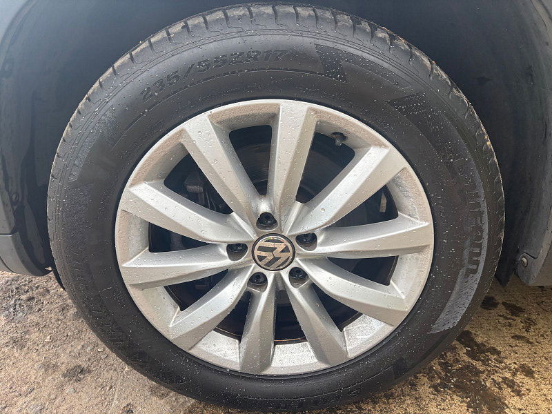 Volkswagen Tiguan 2.0 TDI BlueMotion Tech Match SUV 5dr Diesel Manual 2WD Euro 5 (s/s) (140 ps) 5dr Manual 2025