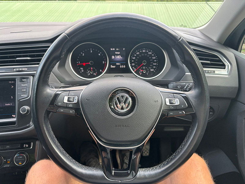 Volkswagen Tiguan 2.0 TDI BlueMotion Tech SE Navigation SUV 5dr Diesel DSG 4Motion Euro 6 (s/s) (150 ps) 5dr Automatic 2025