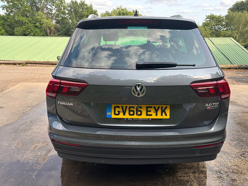 Volkswagen Tiguan 2.0 TDI BlueMotion Tech SE Navigation SUV 5dr Diesel DSG 4Motion Euro 6 (s/s) (150 ps) 5dr Automatic 2025