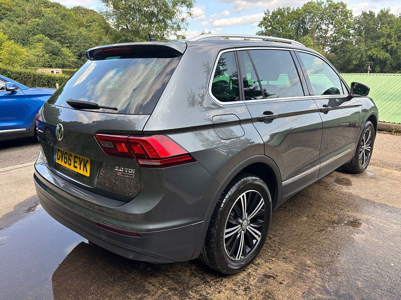 Volkswagen Tiguan 2.0 TDI BlueMotion Tech SE Navigation SUV 5dr Diesel DSG 4Motion Euro 6 (s/s) (150 ps) 5dr Automatic 2025