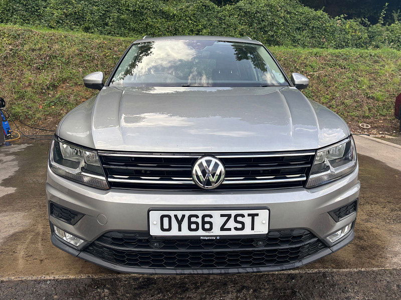 Volkswagen Tiguan 2.0 TDI BlueMotion Tech SE Navigation SUV 5dr Diesel DSG 4Motion Euro 6 (s/s) (150 ps) 5dr Automatic 2025