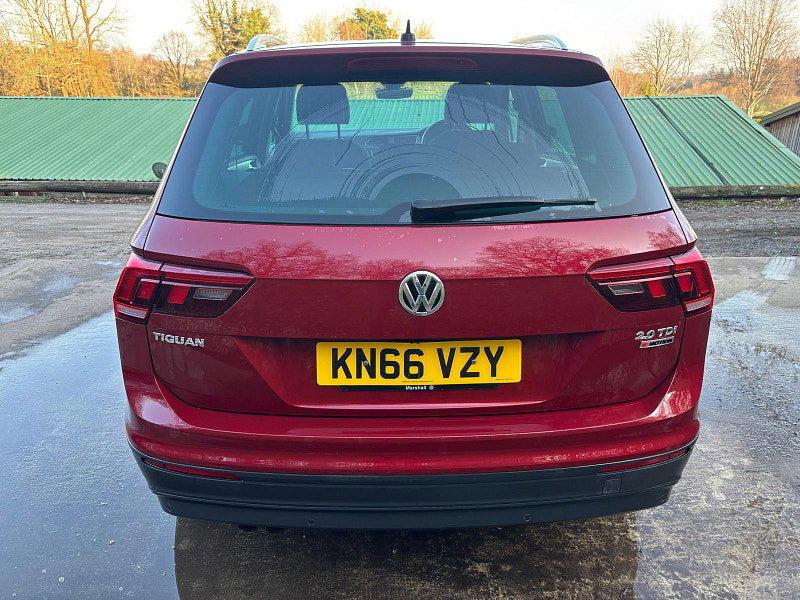 Volkswagen Tiguan 2.0 TDI BlueMotion Tech SE Navigation SUV 5dr Diesel Manual 4Motion Euro 6 (s/s) (150 ps) 5dr Manual 2026