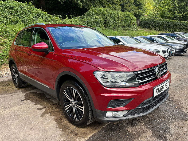 Volkswagen Tiguan 2.0 TDI BlueMotion Tech SE Navigation SUV 5dr Diesel Manual 4Motion Euro 6 (s/s) (150 ps) 5dr Manual 2025