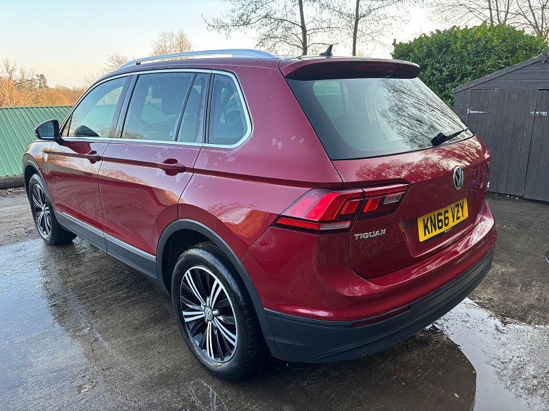 Volkswagen Tiguan 2.0 TDI BlueMotion Tech SE Navigation SUV 5dr Diesel Manual 4Motion Euro 6 (s/s) (150 ps) 5dr Manual 2026