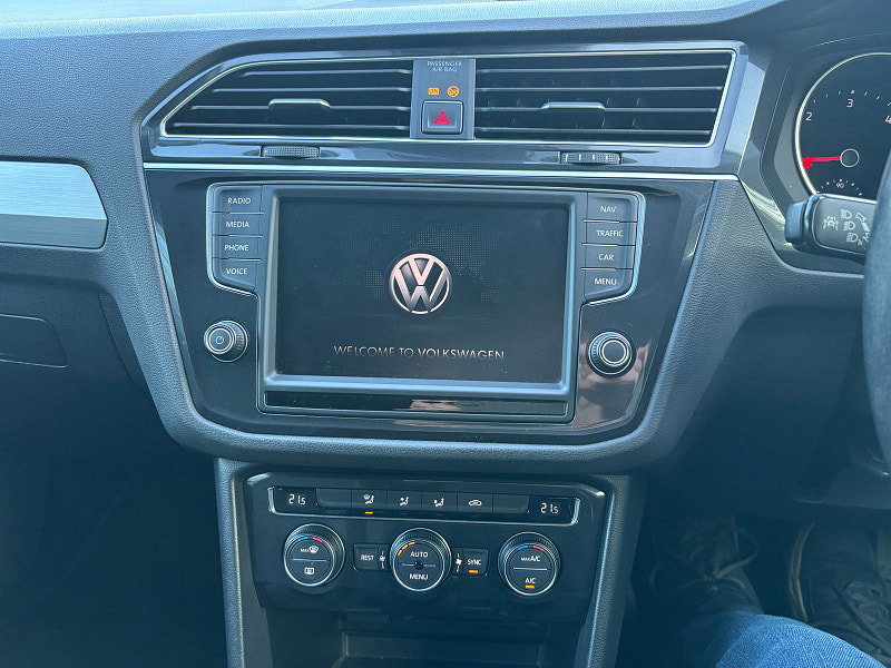 Volkswagen Tiguan 2.0 TDI BlueMotion Tech SE Navigation SUV 5dr Diesel Manual 4Motion Euro 6 (s/s) (150 ps) 5dr Manual 2026