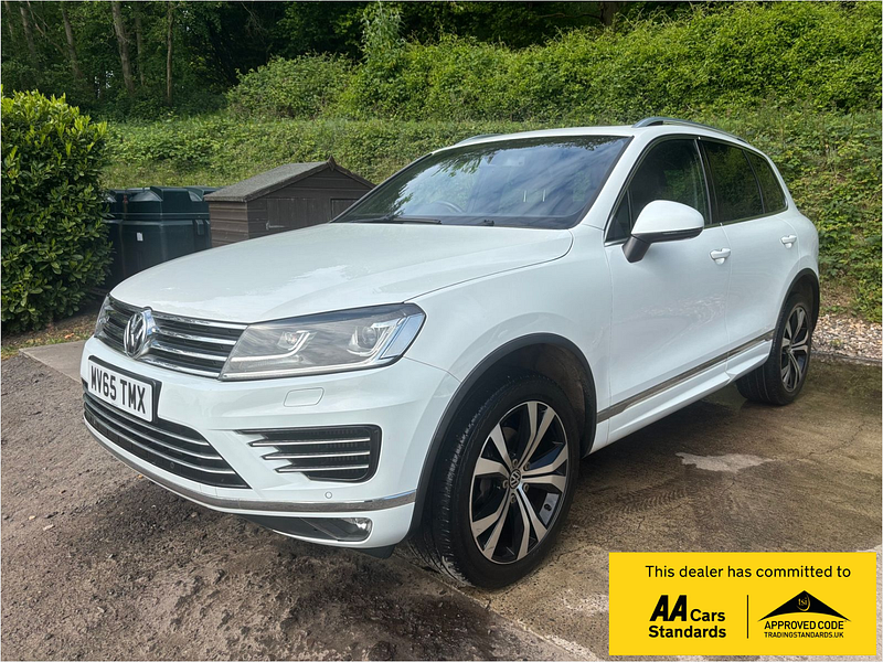 Volkswagen Touareg 3.0 TDI V6 BlueMotion Tech R-Line SUV 5dr Diesel Tiptronic 4WD Euro 6 (s/s) (262 ps) 5dr Automatic 2026