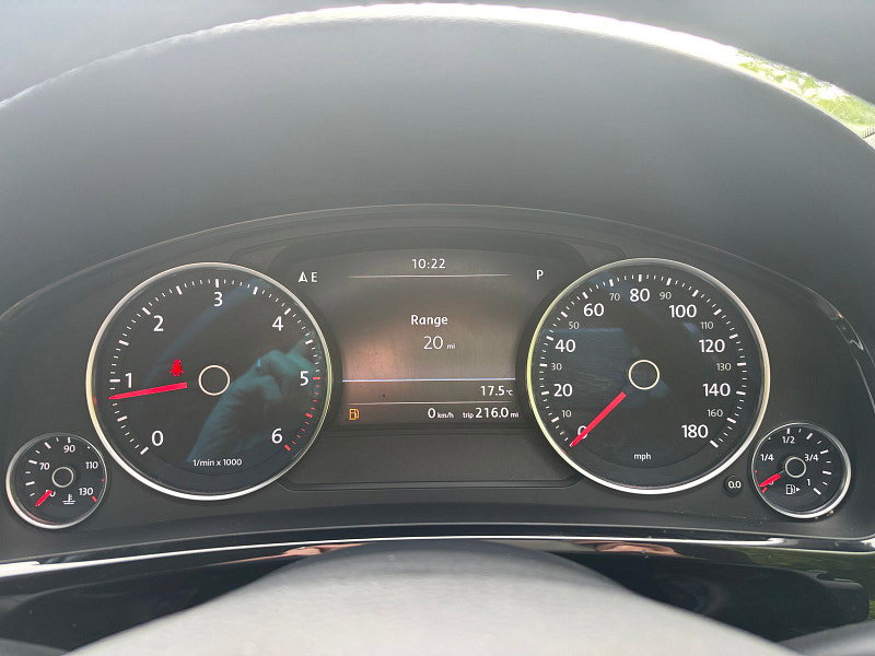 Volkswagen Touareg 3.0 TDI V6 BlueMotion Tech R-Line SUV 5dr Diesel Tiptronic 4WD Euro 6 (s/s) (262 ps) 5dr Automatic 2026