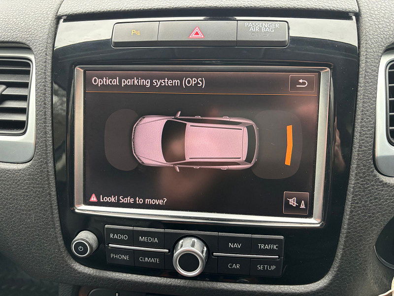 Volkswagen Touareg 3.0 TDI V6 BlueMotion Tech SE SUV 5dr Diesel Tiptronic 4WD Euro 5 (s/s) (204 ps) 5dr Automatic 2026