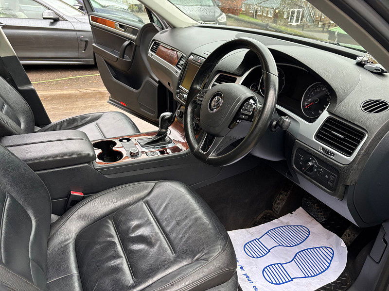 Volkswagen Touareg 3.0 TDI V6 BlueMotion Tech SE SUV 5dr Diesel Tiptronic 4WD Euro 5 (s/s) (204 ps) 5dr Automatic 2026