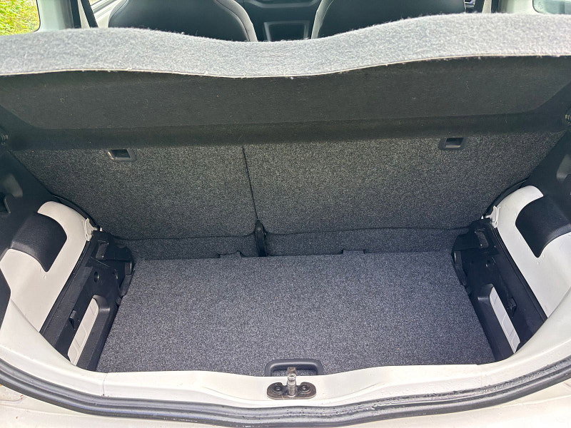 Volkswagen up! 1.0 Move up! Hatchback 3dr Petrol Manual Euro 5 (60 ps) 3dr Manual 2026