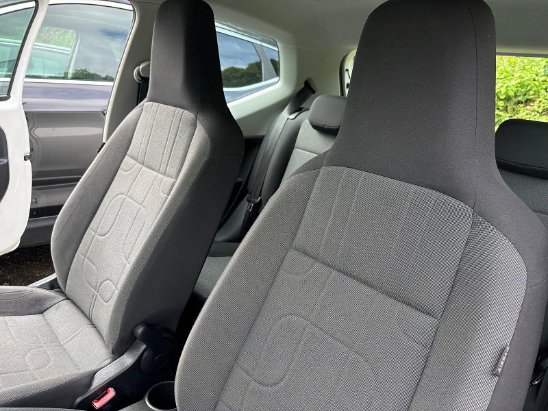 Volkswagen up! 1.0 Move up! Hatchback 3dr Petrol Manual Euro 5 (60 ps) 3dr Manual 2026