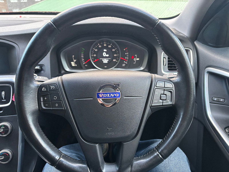 Volvo S60 2.0 D4 Business Edition Saloon 4dr Diesel Manual Euro 6 (s/s) (181 ps) 4dr Manual 2025