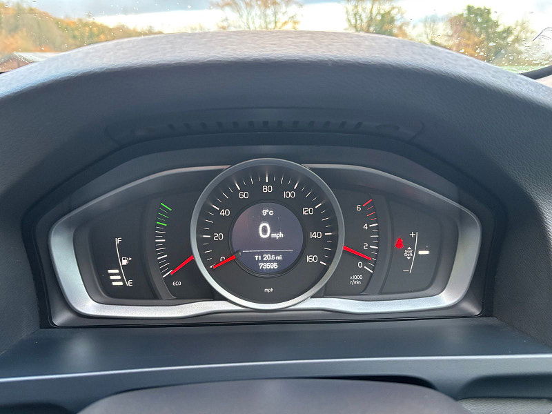 Volvo S60 2.0 D4 Business Edition Saloon 4dr Diesel Manual Euro 6 (s/s) (181 ps) 4dr Manual 2025