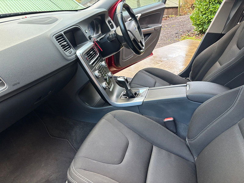 Volvo S60 2.0 D4 Business Edition Saloon 4dr Diesel Manual Euro 6 (s/s) (181 ps) 4dr Manual 2025