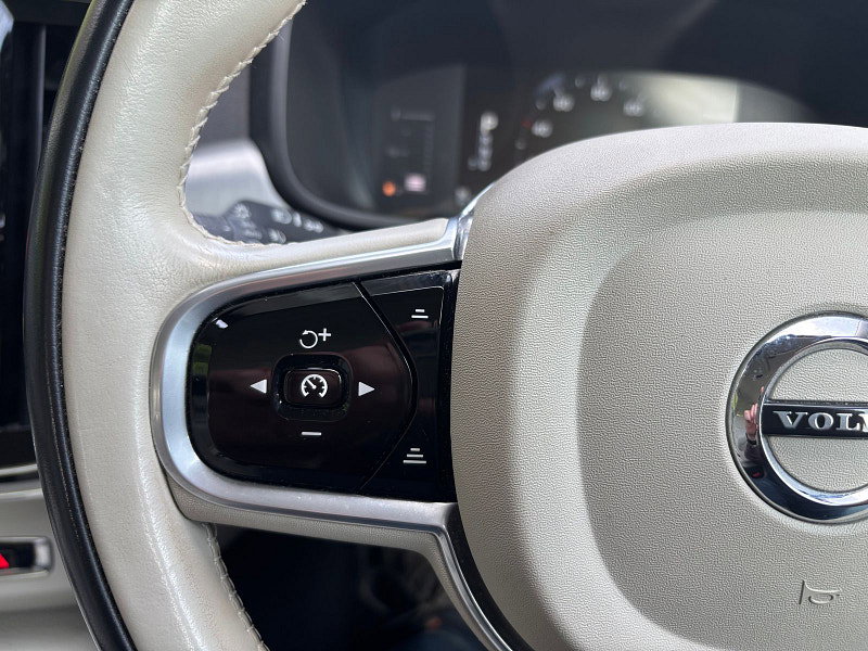 Volvo S90 2.0 D4 Momentum Saloon 4dr Diesel Auto Euro 6 (s/s) (190 ps) 4dr Automatic 2026