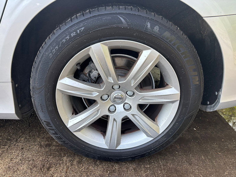 Volvo S90 2.0 D4 Momentum Saloon 4dr Diesel Auto Euro 6 (s/s) (190 ps) 4dr Automatic 2026