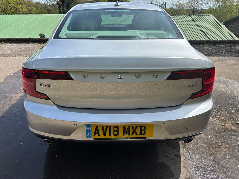 Volvo S90 2.0 D4 Momentum Saloon 4dr Diesel Auto Euro 6 (s/s) (190 ps) 4dr Automatic 2026