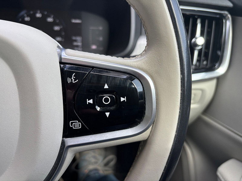 Volvo S90 2.0 D4 Momentum Saloon 4dr Diesel Auto Euro 6 (s/s) (190 ps) 4dr Automatic 2026