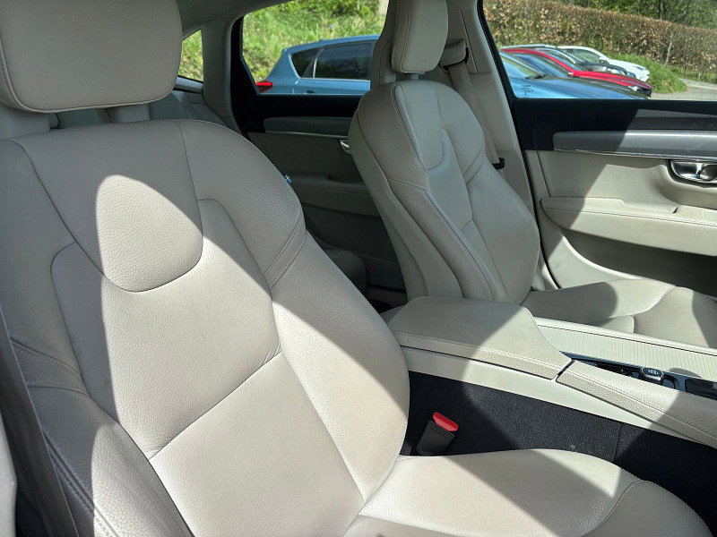 Volvo S90 2.0 D4 Momentum Saloon 4dr Diesel Auto Euro 6 (s/s) (190 ps) 4dr Automatic 2026