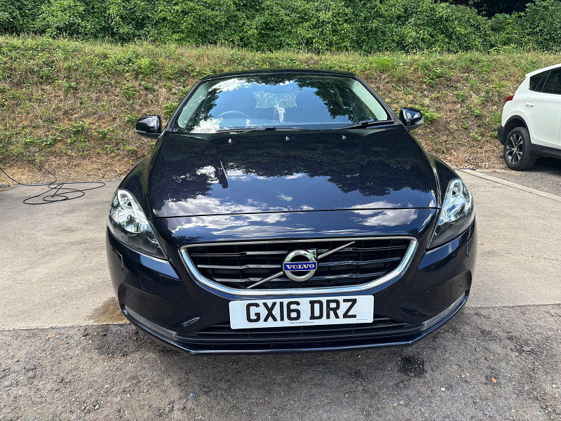 Volvo V40 1.5 T2 SE Nav Hatchback 5dr Petrol Auto Euro 6 (s/s) (122 ps) 5dr Automatic 2025