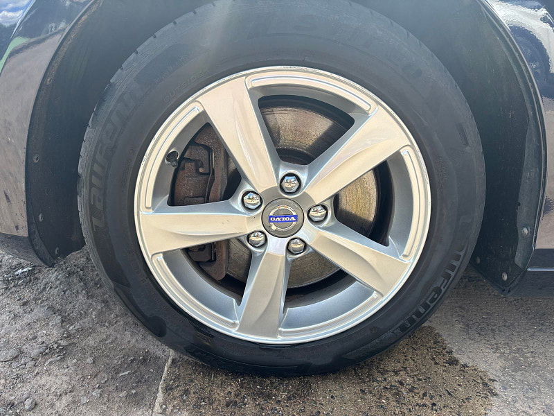 Volvo V40 1.5 T2 SE Nav Hatchback 5dr Petrol Auto Euro 6 (s/s) (122 ps) 5dr Automatic 2025
