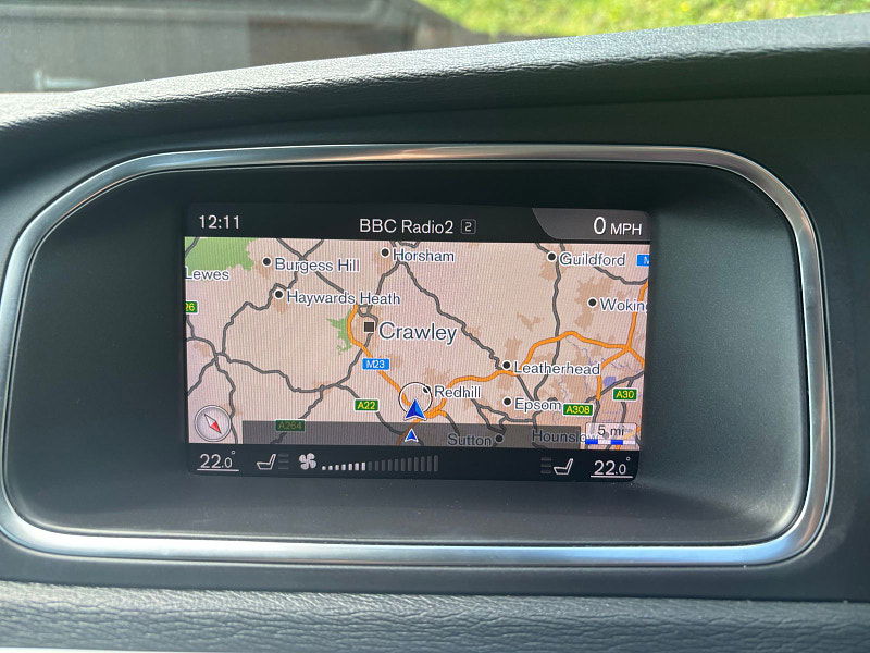 Volvo V40 1.5 T3 GPF Inscription Hatchback 5dr Petrol Auto Euro 6 (s/s) (152 ps) 5dr Automatic 2025