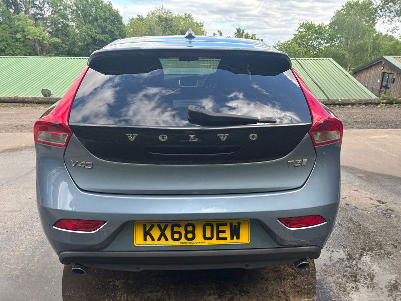 Volvo V40 1.5 T3 GPF Inscription Hatchback 5dr Petrol Auto Euro 6 (s/s) (152 ps) 5dr Automatic 2025