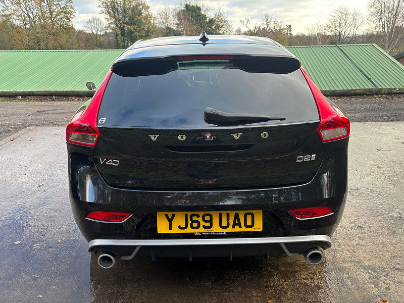 Volvo V40 2.0 D2 R-Design Edition Hatchback 5dr Diesel Manual Euro 6 (s/s) (120 ps) 5dr Manual 2025
