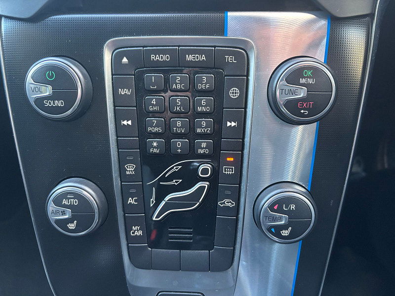 Volvo V40 2.0 D4 R-Design Nav Hatchback 5dr Diesel Manual Euro 6 (s/s) (190 ps) 5dr Manual 2025