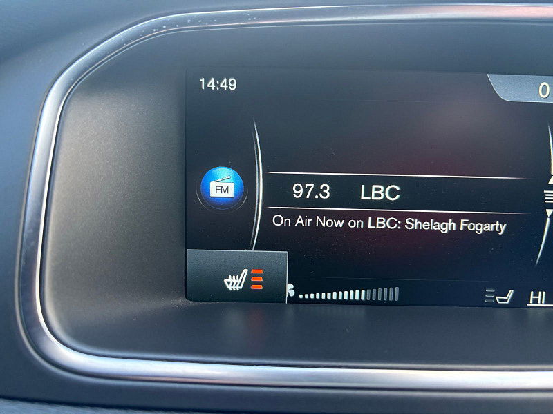 Volvo V40 2.0 D4 R-Design Nav Hatchback 5dr Diesel Manual Euro 6 (s/s) (190 ps) 5dr Manual 2025