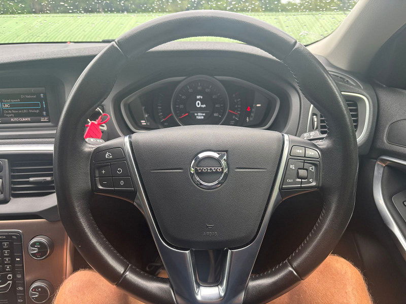 Volvo V40 Cross Country 1.5 T3 Hatchback 5dr Petrol Auto Euro 6 (s/s) (152 ps) 5dr Automatic 2025