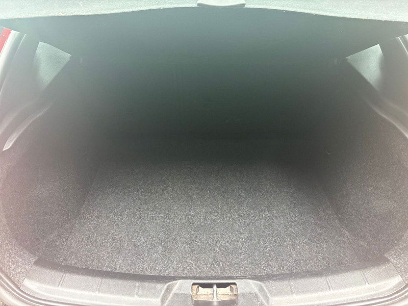 Volvo V40 Cross Country 1.5 T3 Hatchback 5dr Petrol Auto Euro 6 (s/s) (152 ps) 5dr Automatic 2025