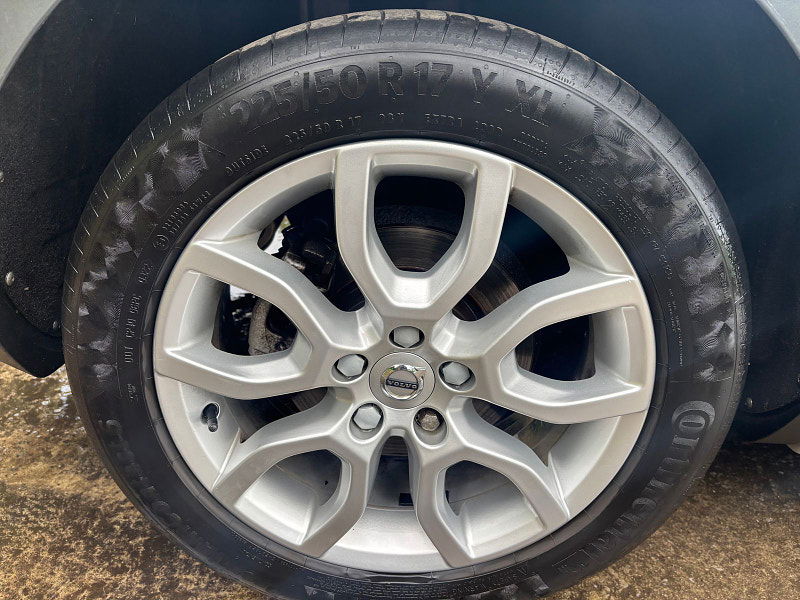Volvo V40 Cross Country 1.5 T3 Pro Hatchback 5dr Petrol Auto Euro 6 (s/s) (152 ps) 5dr Automatic 2025