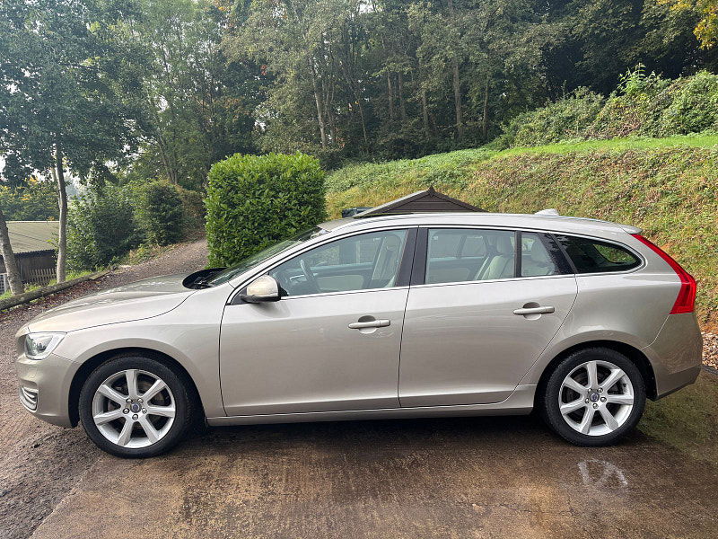 Volvo V60 2.0 D4 SE Lux Nav Estate 5dr Diesel Auto Euro 6 (s/s) (190 ps) 5dr Automatic 2025