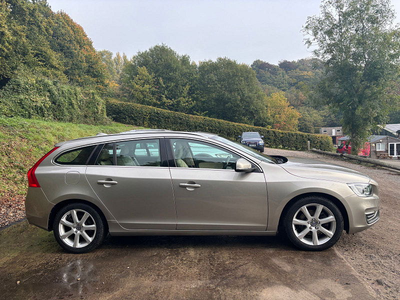 Volvo V60 2.0 D4 SE Lux Nav Estate 5dr Diesel Auto Euro 6 (s/s) (190 ps) 5dr Automatic 2025