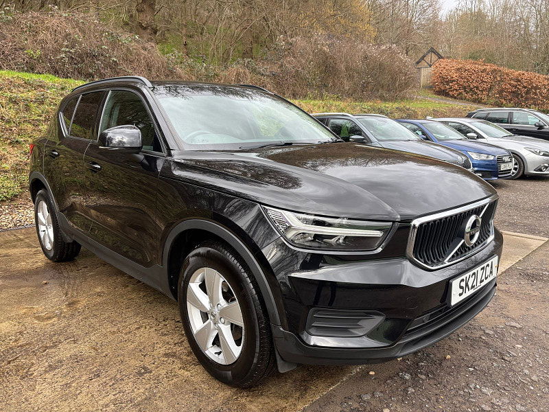 Volvo XC40 1.5 T2 Momentum Core SUV 5dr Petrol Manual Euro 6 (s/s) (129 ps) 5dr Manual 2026