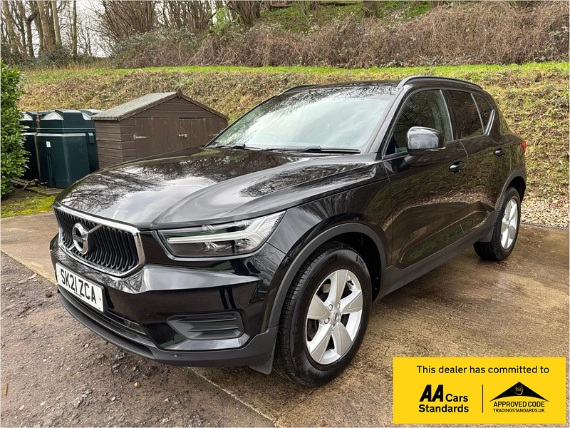 Volvo XC40 1.5 T2 Momentum Core SUV 5dr Petrol Manual Euro 6 (s/s) (129 ps) 5dr Manual 2026