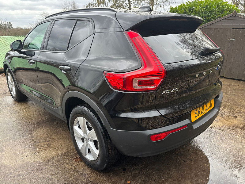 Volvo XC40 1.5 T2 Momentum Core SUV 5dr Petrol Manual Euro 6 (s/s) (129 ps) 5dr Manual 2026