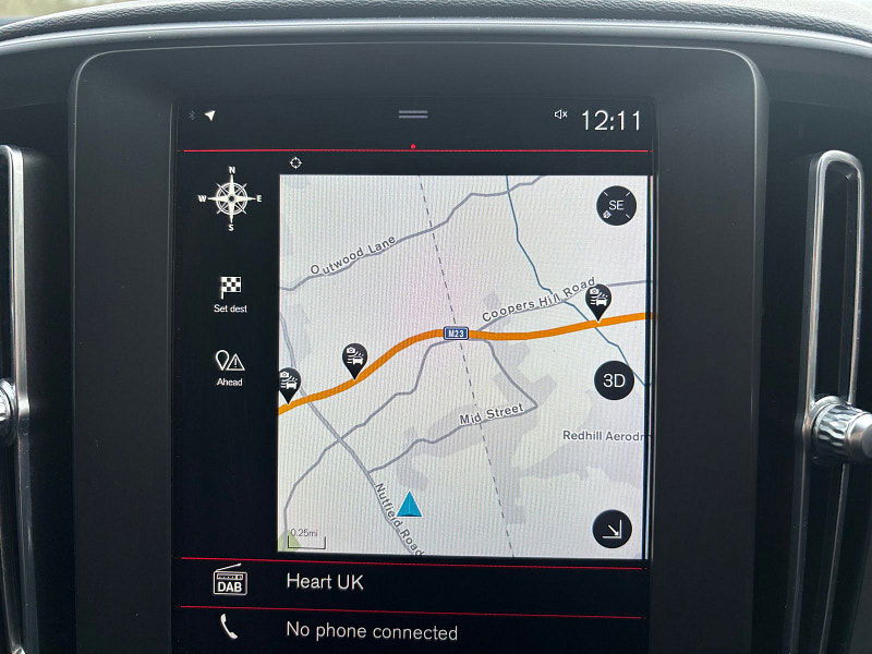 Volvo XC40 1.5 T2 Momentum Core SUV 5dr Petrol Manual Euro 6 (s/s) (129 ps) 5dr Manual 2026