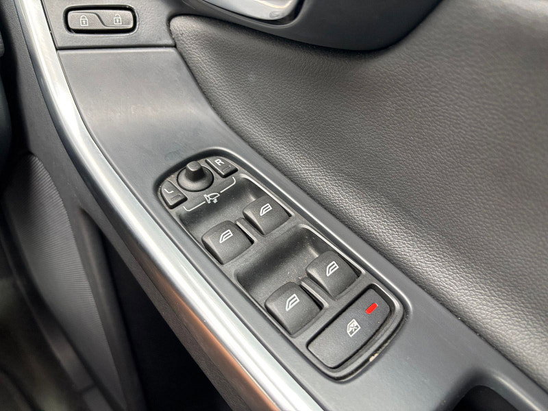 Volvo XC60 2.0 D4 SE Lux Nav SUV 5dr Diesel Geartronic Euro 6 (s/s) (181 ps) 5dr Automatic 2026