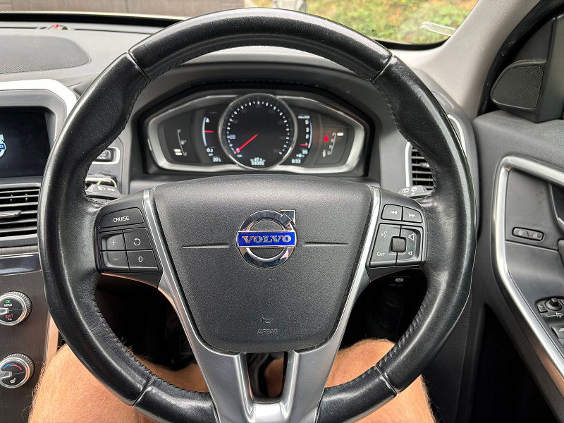 Volvo XC60 2.0 D4 SE Lux Nav SUV 5dr Diesel Geartronic Euro 6 (s/s) (181 ps) 5dr Automatic 2026