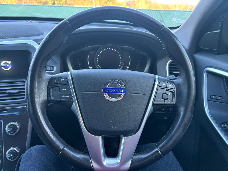 Volvo XC60 2.4 D4 SE Lux Nav SUV 5dr Diesel Auto AWD Euro 6 (s/s) (190 ps) 5dr Automatic 2026